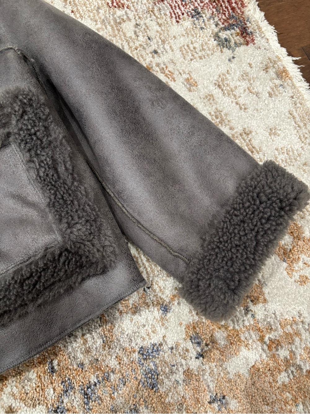 Jakke Vera Reversible Faux-Shearling Aviator Jacket - Picture 3 of 8
